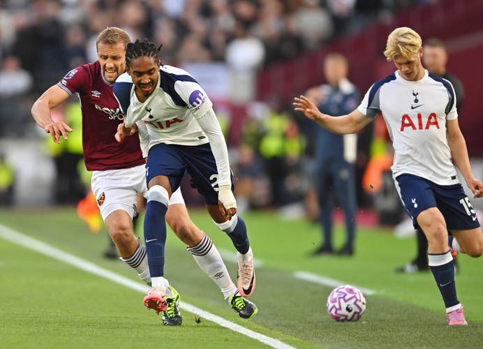 苏亚雷斯：作为主教练我要承担责任，球队有明显的变化和提高（苏亚雷斯：主帅之责在我，球队变化与提升有目共睹）