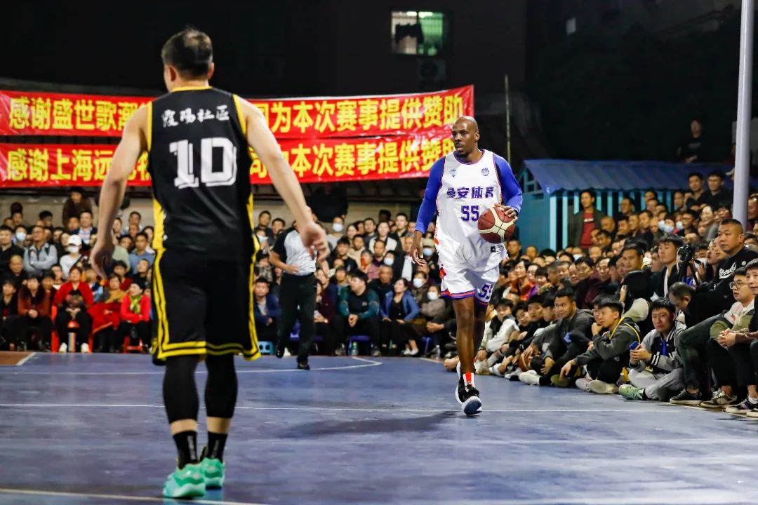 天空体育：那不勒斯希望引进马赛前锋格林伍德（天空体育称那不勒斯有意签下马赛前锋格林伍德）