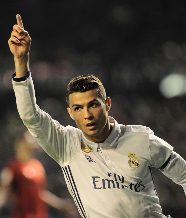 森保一：早上我会双手合十心怀感恩，有时我不换衣服保持好运（森保一：清晨合十心存感激，偶尔不换衣服延续好运）