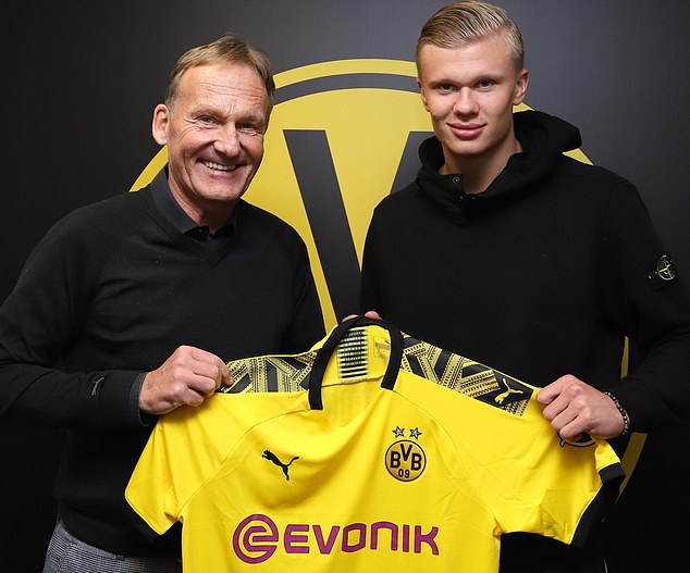 莫耶斯：我在曼联一直得到善待，他们很支持自己的教练和球员（莫耶斯：在曼联我始终被善待，俱乐部对教练和球员的支持十足）