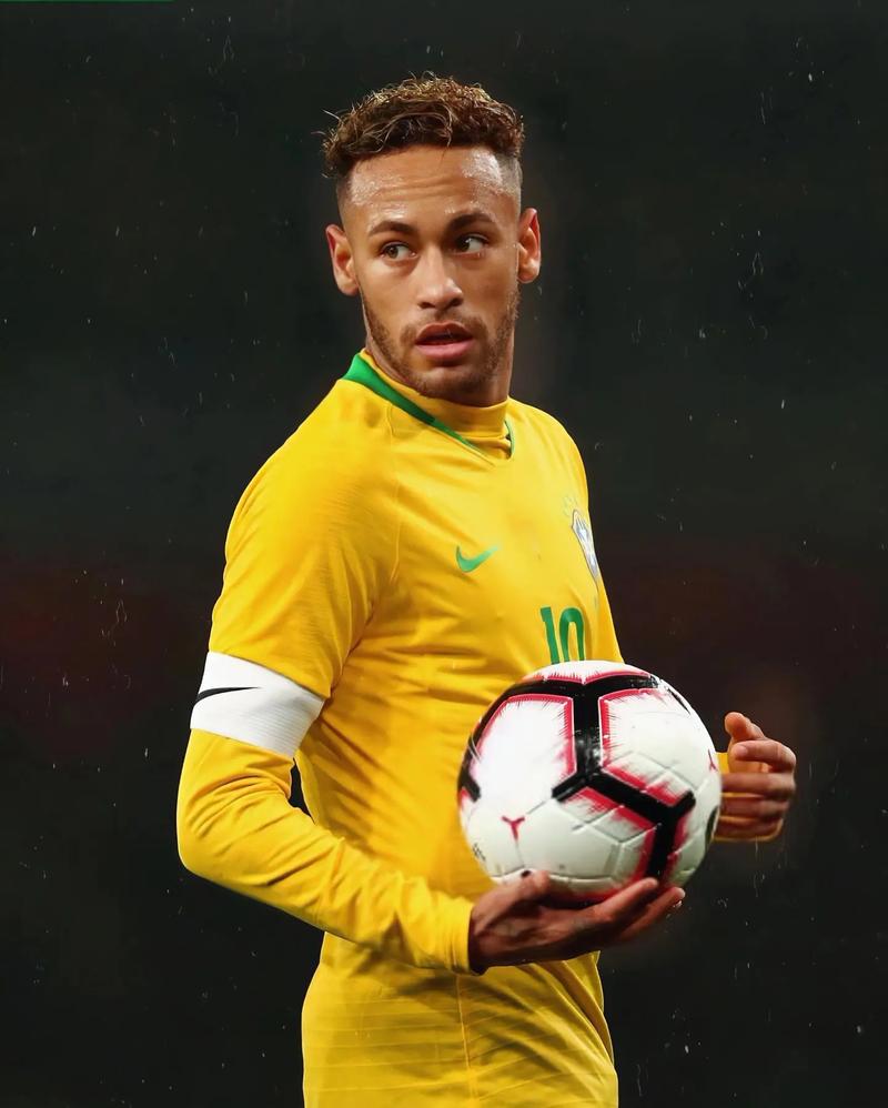 于根伟：刘俊贤留队可能性很大；连续两年第6，已是打到极限（于根伟：刘俊贤大概率留队；连两季第六已触及上限）